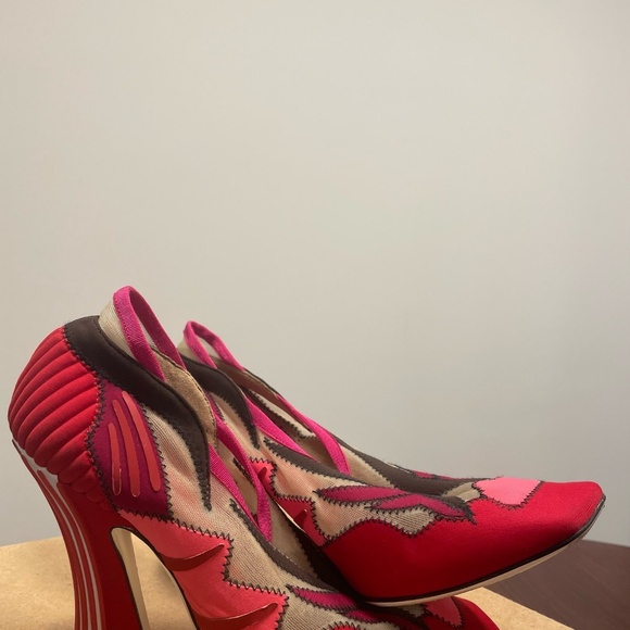 Fendi shoes size 37 - Picture 3 of 5